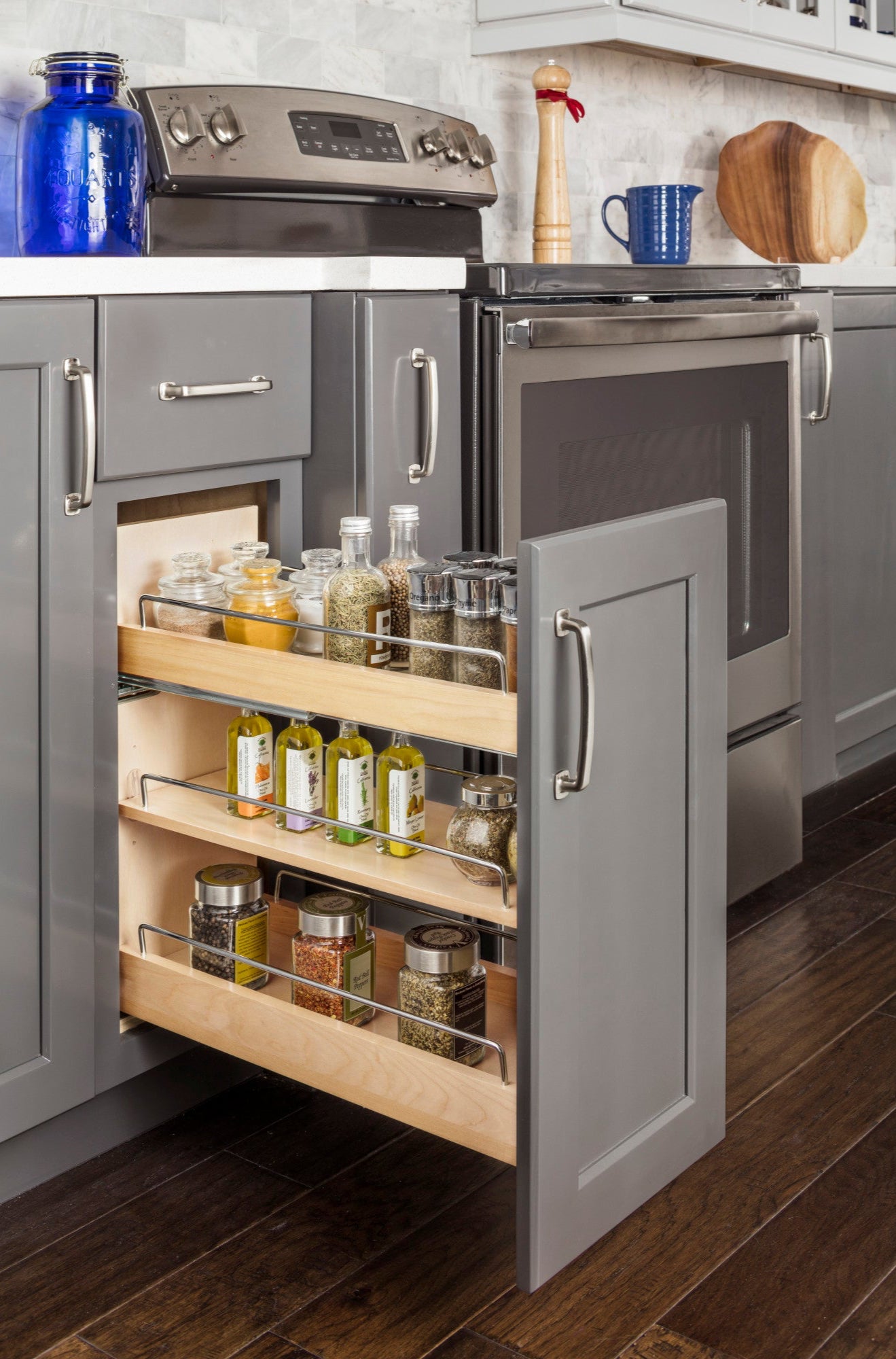 8" "No Wiggle" Soft-close Under Drawer Base Pullout for B12